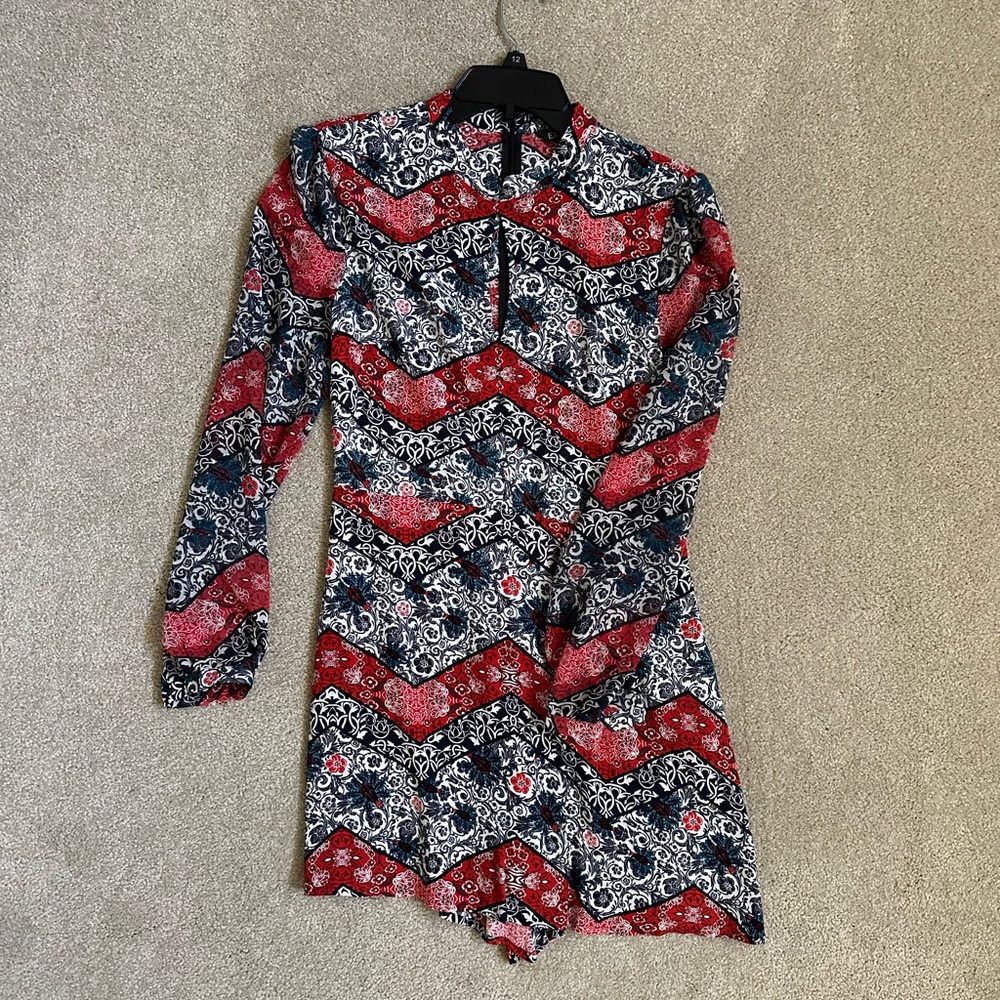 Express Red and Blue Patterned Rompet - Picture 2 of 7